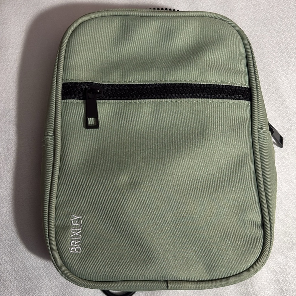 Brixley Women's Sage Crossbody, Fanny Pack, Shoulder Sling Bag - New! - Picture 2 of 6